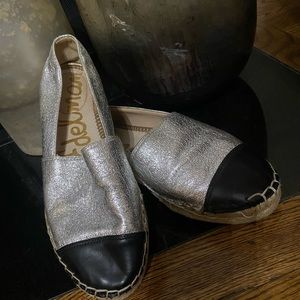 ✨Sam Edelman Silver & Black Flats✨